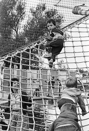 Raye watches Ian climb 1985