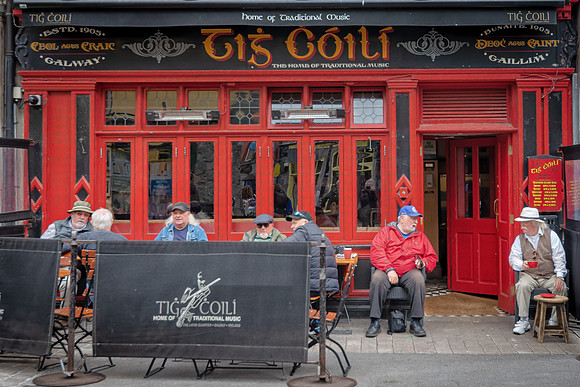 furst_220517_081-Edit_LR_Pub Morning.jpg